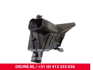 Lynk & Co 01 Air box O299507 photo 2