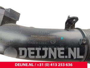 Lynk & Co 01 Intercooler Rohr O299534 foto 3
