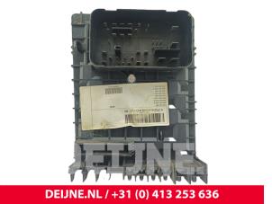 Volkswagen Caddy Zekeringkast O299542 foto 3