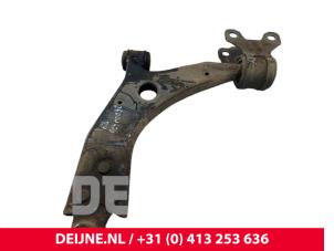Volvo V40 Front lower wishbone, right O299554 photo 3