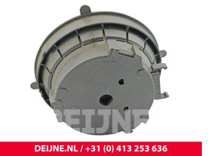 Volvo S60 Mirror motor, right O299582 photo 2