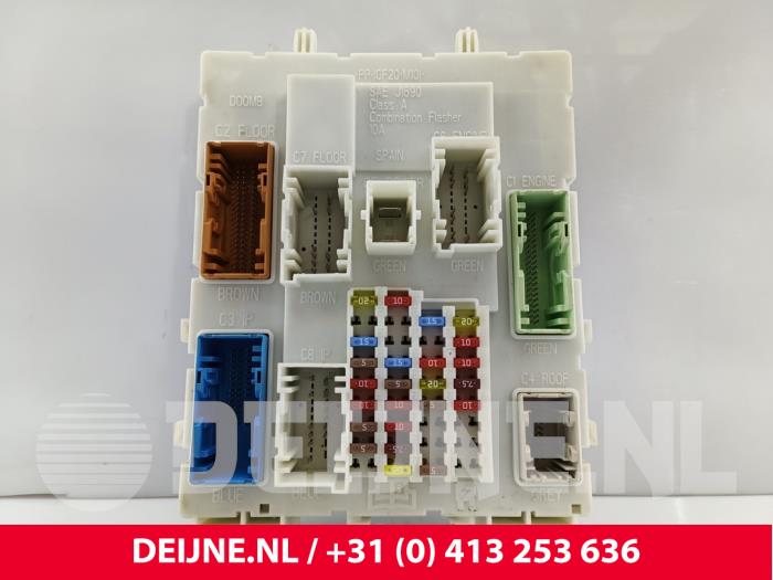 Gebruikte CEM (module) Volvo V40 (MV) 2.0 D2 16V Prijs € 60,00 Margeregeling aangeboden door van Deijne Onderdelen Uden B.V.
