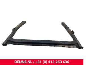 Lynk & Co 01 Radiatorbalken O299633 foto 3
