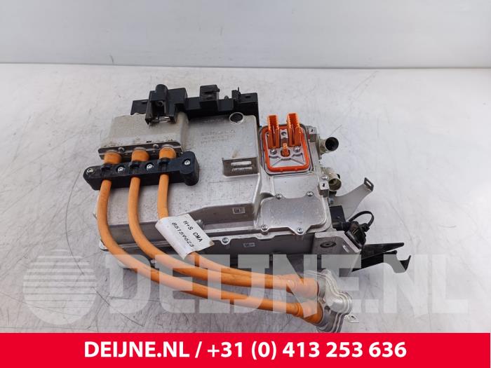 Lynk & Co 01 DC/DC converter O299770