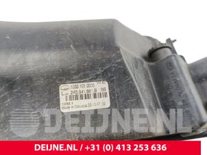 Volkswagen Caddy Fog light, front left O299809 photo 3