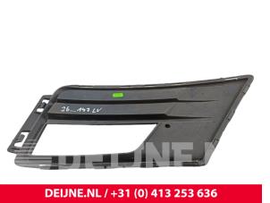 Volkswagen Caddy Bumper grille O299864 photo 2