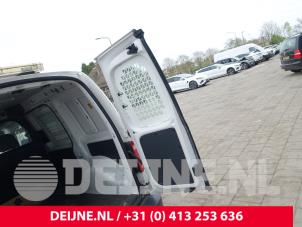 Volkswagen Caddy Minibus/van rear door O299822 photo 2