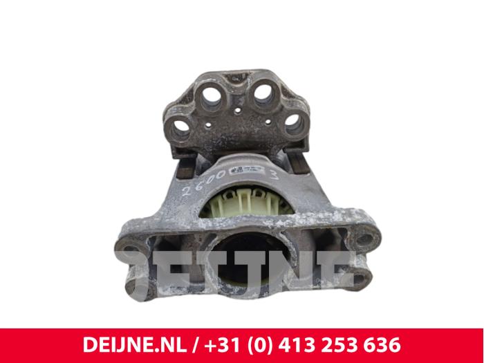 Gebruikte Motorrubber Ford Transit 2.0 TDCi 16V Eco Blue 130 Prijs € 24,20 Inclusief btw aangeboden door van Deijne Onderdelen Uden B.V.