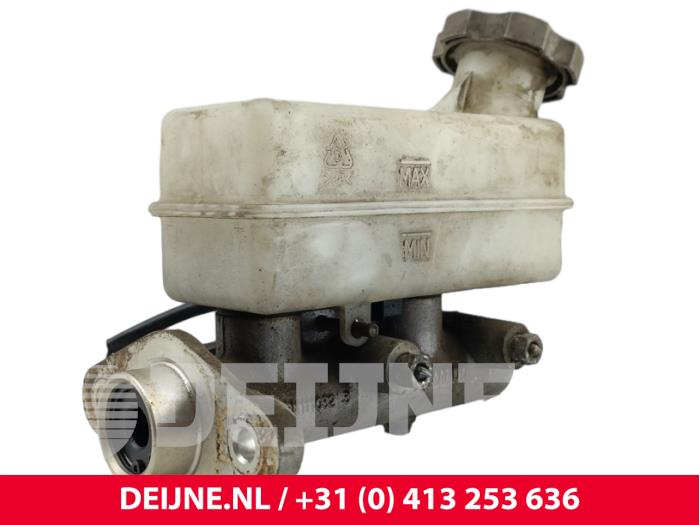 Hyundai H200 Hauptbremszylinder O299905