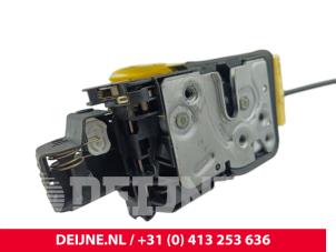 Volvo XC90 Deurslot Mechaniek 4Deurs rechts-achter O300005 foto 3