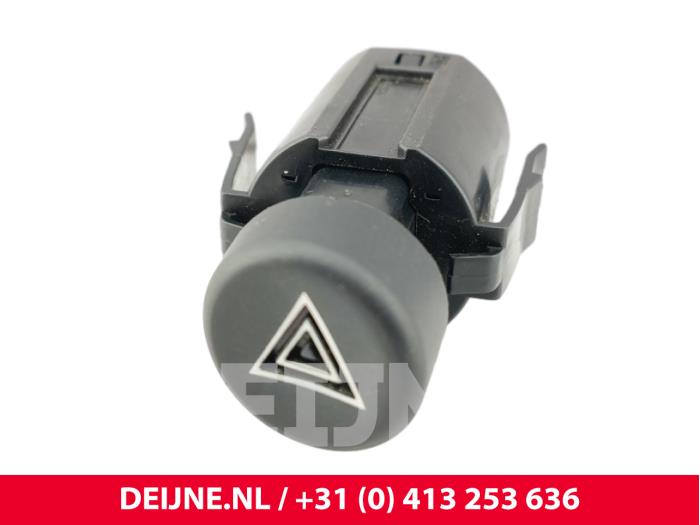 Volvo 4-Serie Paniekverlichtings Schakelaar O300021