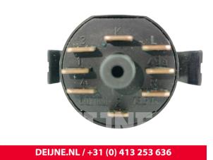 Volvo 4-Serie Panic lighting switch O300021 photo 2