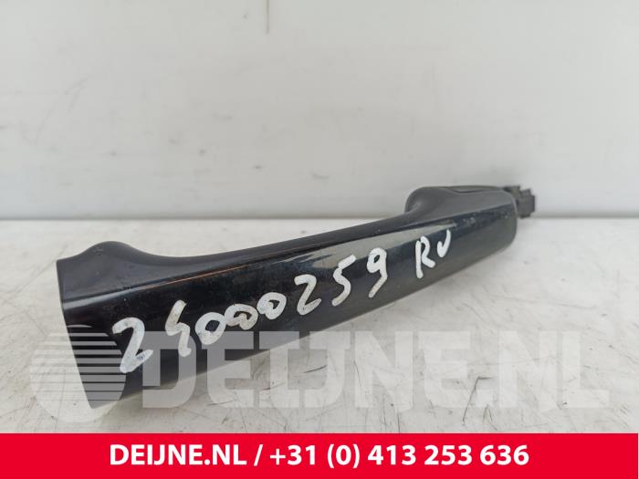 Volvo V70 Handle O300035