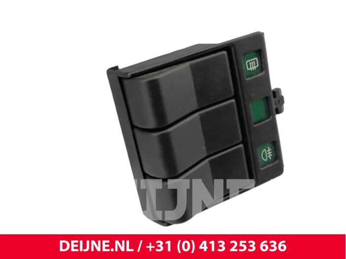 Volvo 4-Serie Schakelaar (diversen) O300052