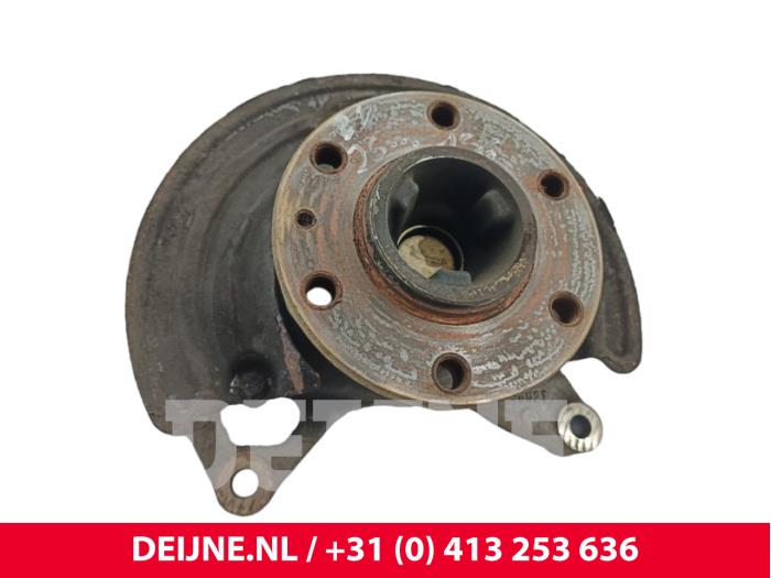 Iveco New Daily Achsschenkel links vorne O300088