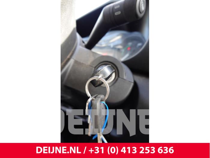 Iveco New Daily Zündschloss+Schlüssel O300092