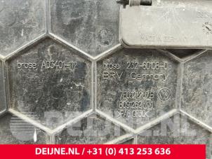 Volkswagen Transporter Cooling fan housing O300199 photo 3