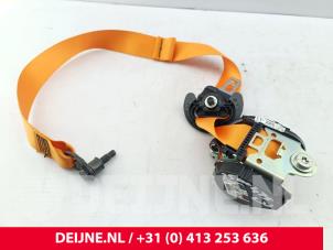 Mercedes eSprinter Gurtsrammer links O300205 foto 2