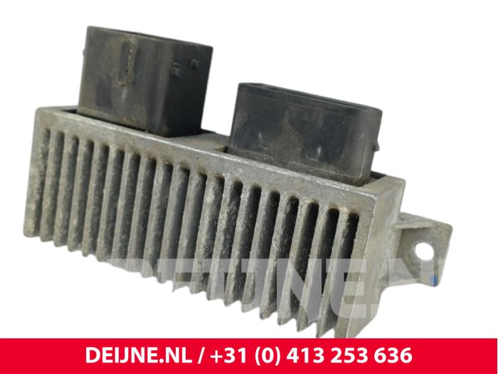 Renault Master Voorgloei Relais O300270