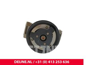 Volkswagen Crafter Air conditioning pump O300224 photo 3
