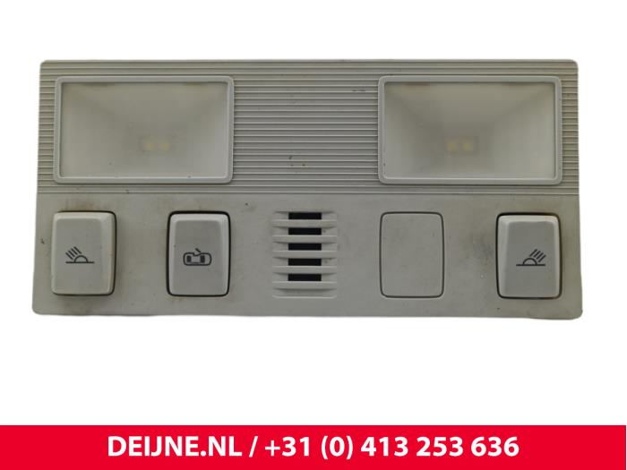 Volkswagen Crafter Innenbeleuchtung vorne O300227