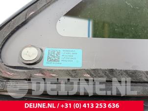 Tesla Model Y Driehoeks Ruit rechts-achter O300305 foto 3