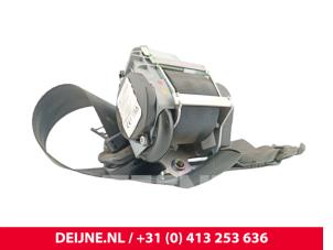 Nissan Interstar Sicherheitsgurt links vorne O300311 foto 3