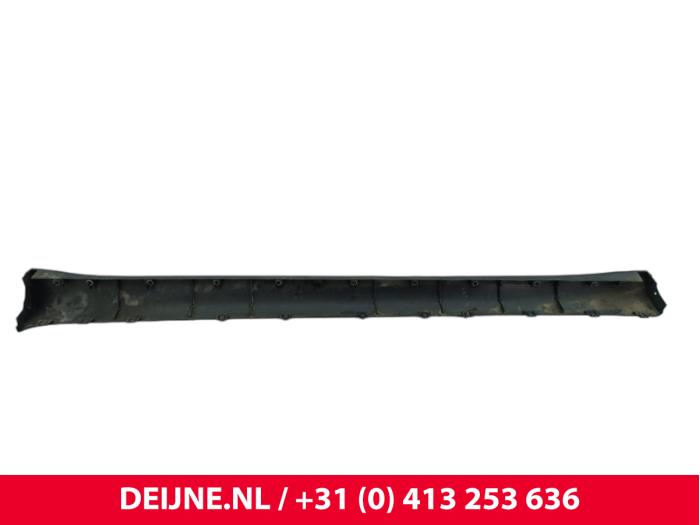 Tesla Model Y Zierleiste O300317