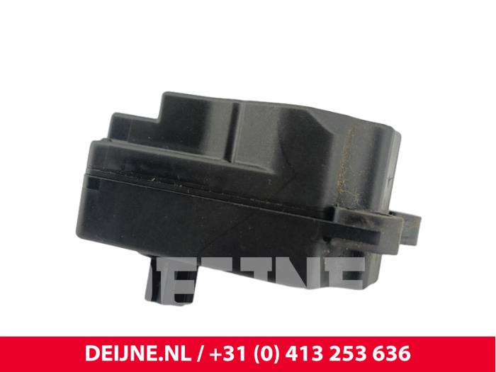 Volvo V40 Heizventil Motor O300355