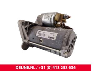 Opel Vivaro Startmotor O300382 foto 3