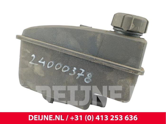 Gebruikte Servo Oliereservoir Volvo XC90 I 2.4 D5 20V Prijs € 50,00 Margeregeling aangeboden door van Deijne Onderdelen Uden B.V.