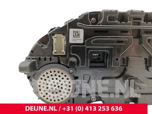 Mercedes Sprinter Kilometerteller KM O300467 foto 2