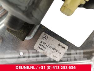Mercedes Sprinter Ruitmechaniek 2Deurs links-voor O300494 foto 3