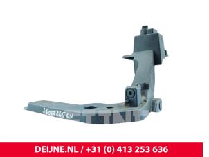 Volvo C40 Bildschirmträger vorne links O300515 foto 2