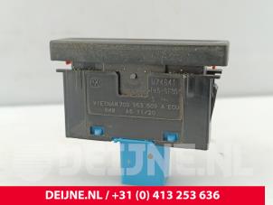 Volkswagen Crafter Panikbeleuchtung Schalter O300575 foto 3