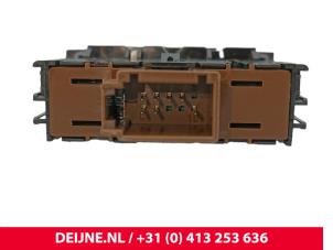 Volkswagen Crafter Central locking switch O300578 photo 3