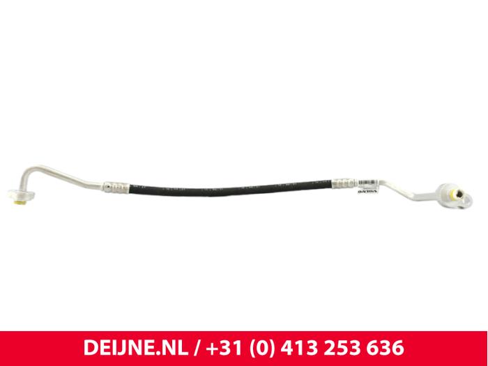 Volvo C40 Klima Leitung O300592