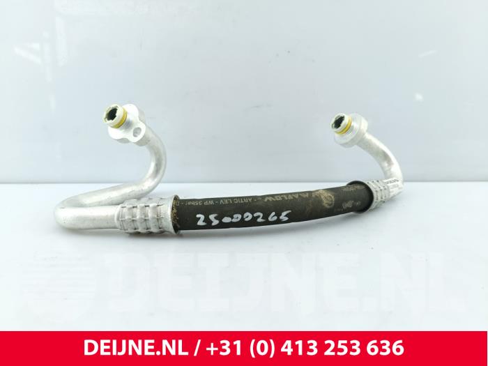 Volvo C40 Klima Leitung O300597