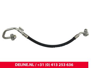 Volvo C40 Air conditioning line O300608 photo 3