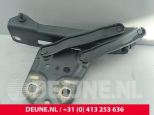 Volvo C40 Motorhaube Scharnier O300615 foto 3