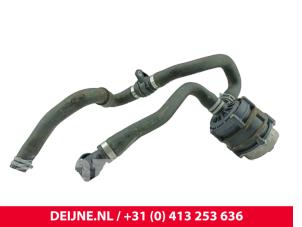 Volvo C40 Additional water pump O300657 photo 2