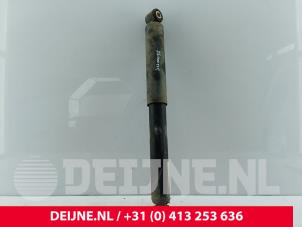 Volkswagen Crafter Schokdemper rechts-achter O300668 foto 4
