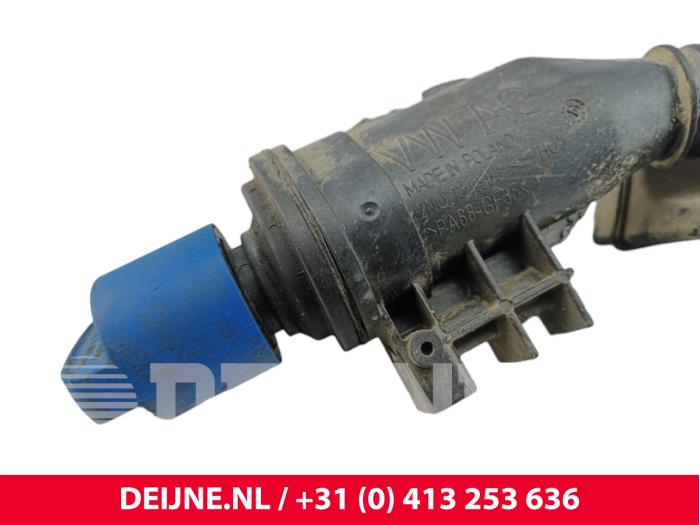 Volkswagen Crafter Füllrohr adbluetank O300681