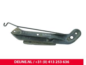 Volkswagen Crafter Headlight frame, left O300747 photo 2