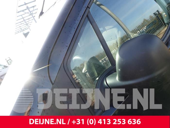 Fiat Doblo Dreieckfenster links vorne O300704