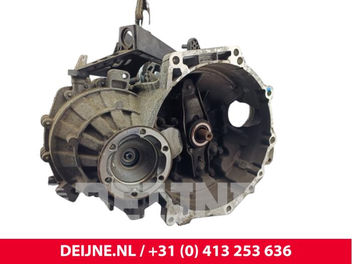 Volkswagen Caddy Gearbox O300844