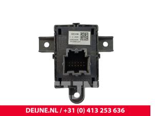 Ford Transit Handrem schakelaar O300965 foto 2