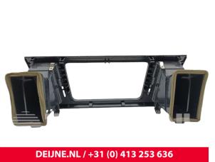 Volkswagen Transporter Dashboard vent O300991 photo 3