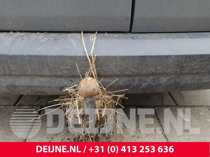 Volkswagen Caddy Anhängerkupplung O300946