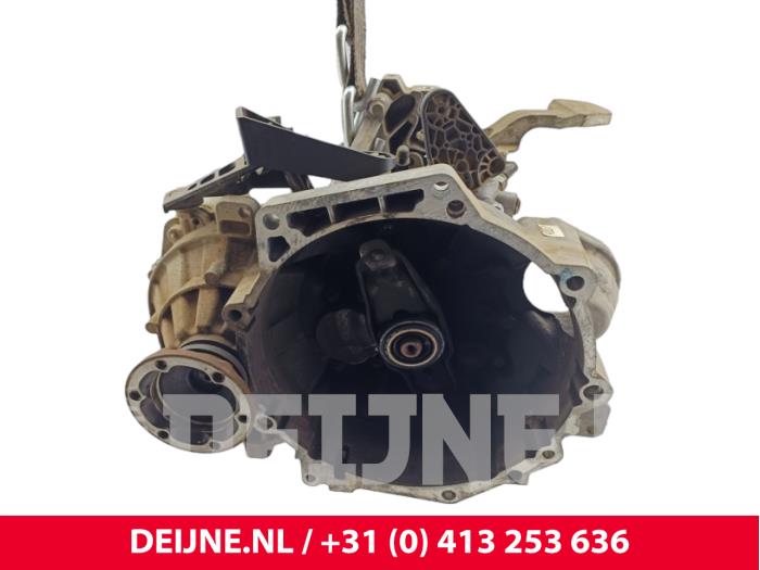 Gebruikte Versnellingsbak Volkswagen Caddy IV 2.0 TDI 102 Prijs € 907,50 Inclusief btw aangeboden door van Deijne Onderdelen Uden B.V.